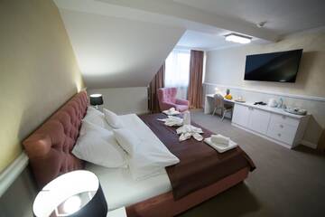 Фото номера Апартаменты Отель Hotel Avangarda г. Różan 5