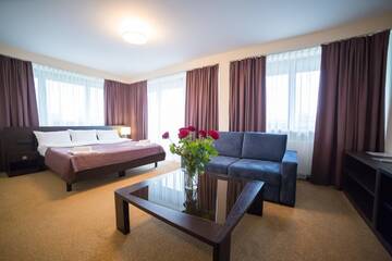 Фото номера Двухместный номер с 1 кроватью Отель Hotel Avangarda г. Różan 7